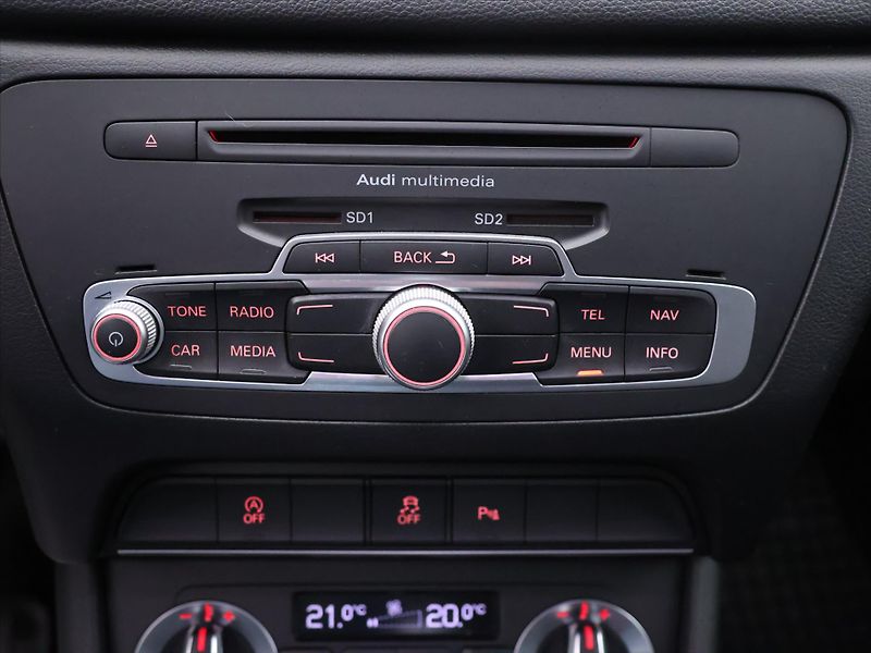 Audi Q3 2,0 TDi 130kW Quattro - fotka 21 z 31