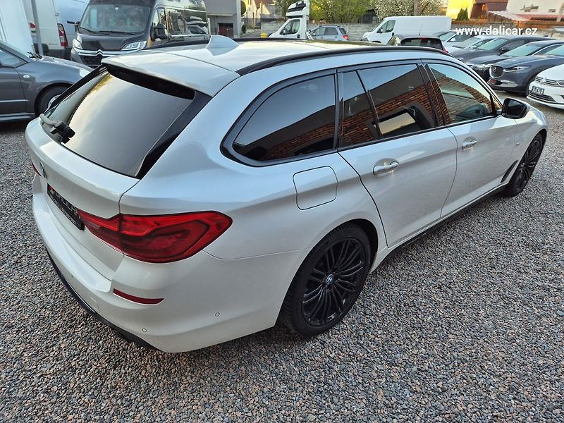 BMW Řada 5 (2017) 530d 195KW xDRIVE MSPORT Line - fotka 12 z 50
