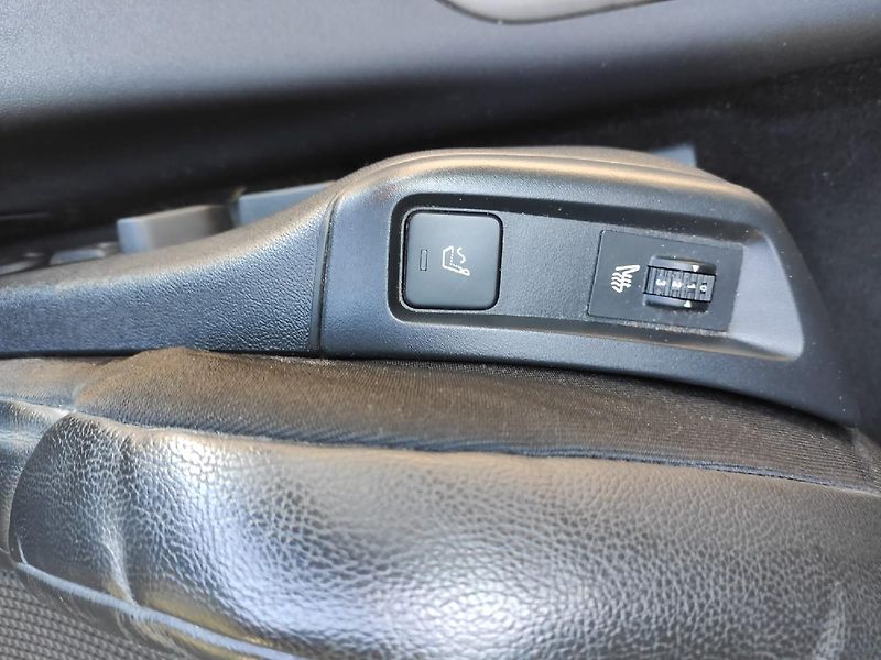 Citroën C5 (2014) 2.0HDI 140k EXCLUSIVE MAN6 HYD - fotka 25 z 43