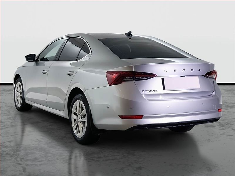 Škoda Octavia (2023) Style 2.0 TDI, Tempomat - fotka 4 z 16