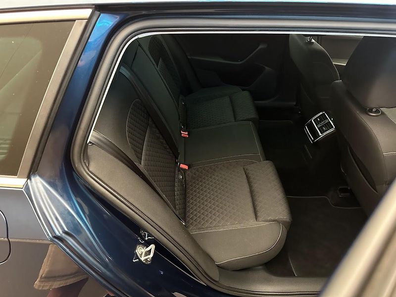 Škoda Superb (2020) SW 1.6 TDi Ambition DSG 88 kW  - fotka 14 z 27