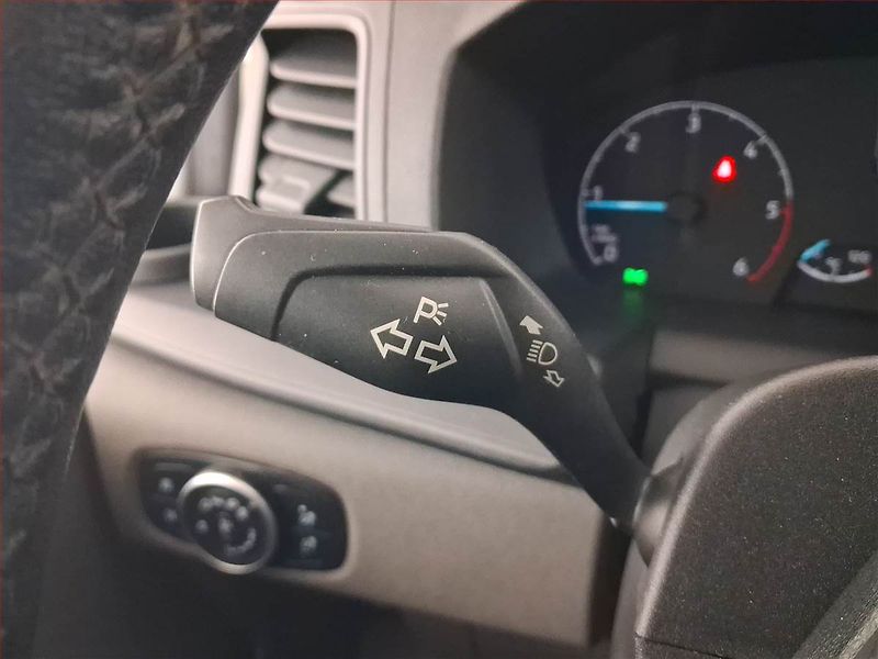 Ford Transit Custom (2020) Trend 2.0 EcoBlue, ČR - fotka 14 z 19