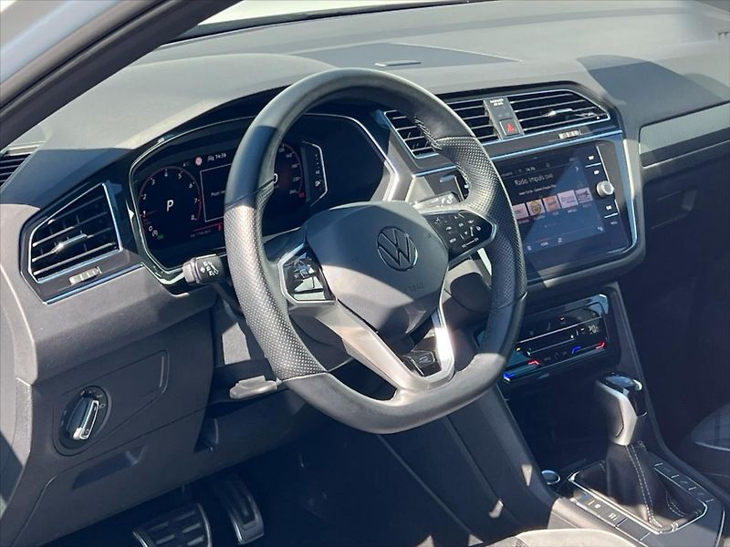 Volkswagen Tiguan 1,5 TSi 110 kW 7DSG R-LINE - fotka 6 z 27