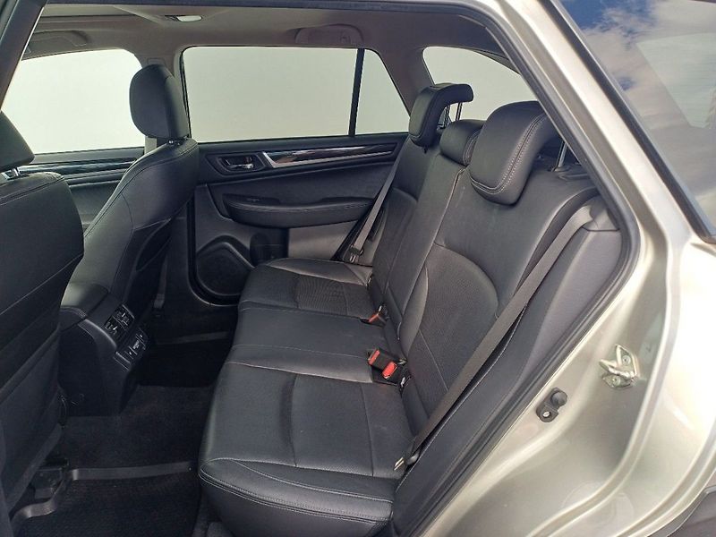 Subaru Outback EXECUTIVE (touring) - fotka 25 z 45
