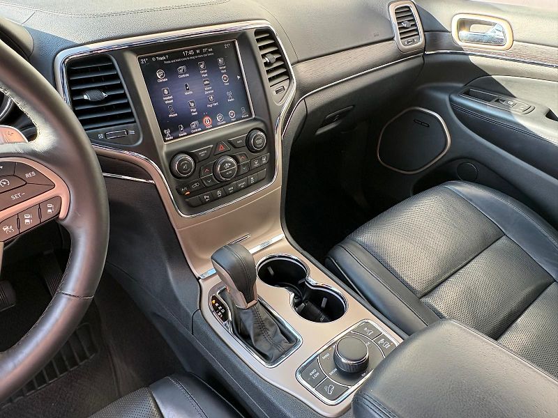 Jeep Grand Cherokee 3.0 CRD 184 kW 4X4 SUMMIT, ČR - fotka 27 z 59
