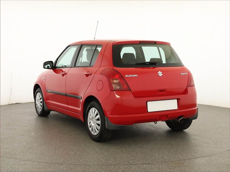 Suzuki Swift (2005) 1.3, po STK, jezdí výborně - fotka 4 z 13