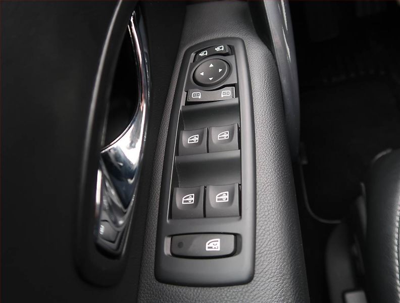 Renault Mégane (2013) 2.0 TCe, Serv.kniha, Kůže - fotka 16 z 17