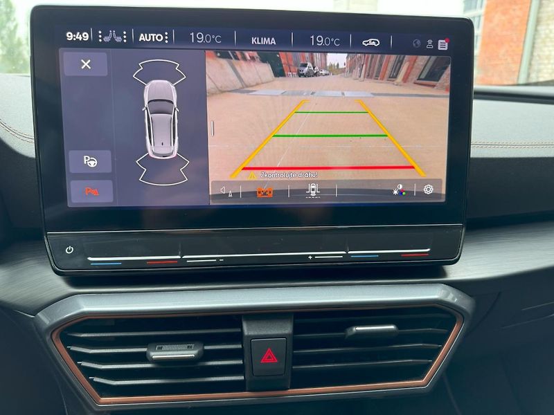 Cupra Formentor (2024) 1,5 TSI 150k DSG  - fotka 23 z 35