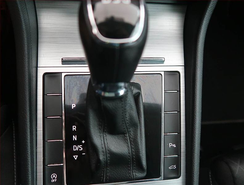 Škoda Superb (2020) 1.6 TDI, Automat, Navi - fotka 12 z 19