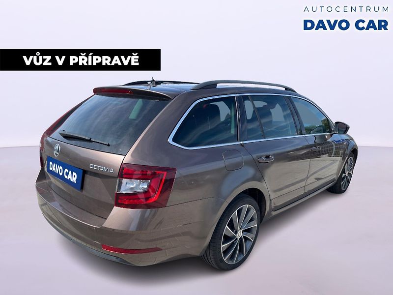 Škoda Octavia 2,0 TDI DSG L&K Panorama - fotka 3 z 12