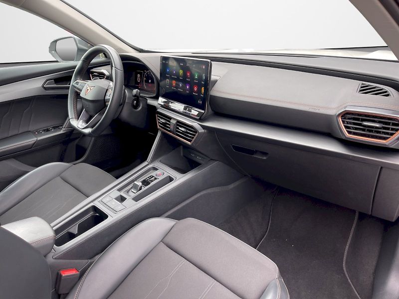 Cupra Formentor (2024) 1.5 TSI 110 kW DSG Basis - fotka 22 z 35