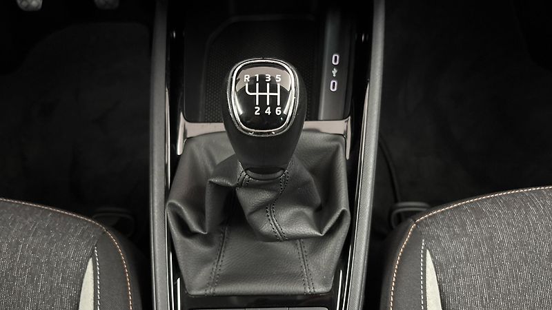 Škoda Scala 1.0 TSI Style - fotka 22 z 24