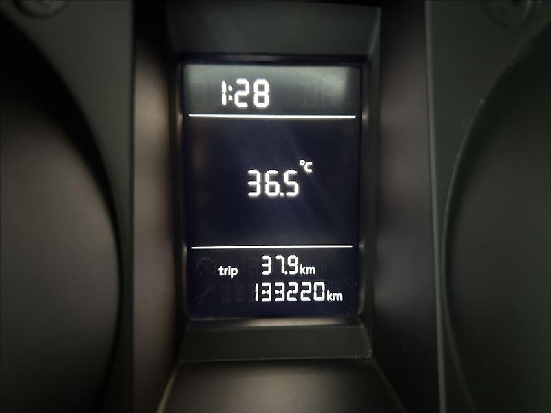 Škoda Yeti 1,2   TSI 81kW,SERVISKA - fotka 13 z 21