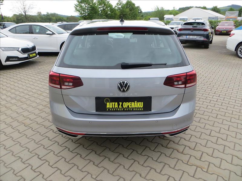 Volkswagen Passat 1,5 TSI 110kW DSG Elegance ČR - fotka 6 z 26