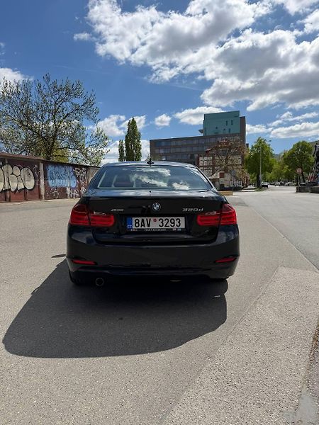 BMW Řada 3 (2015) 320d xDrive F30 - fotka 5 z 13