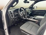Dodge RAM 1500 (2023) Bighorn 5,7 Hemi Lonestar Crew - náhled 16