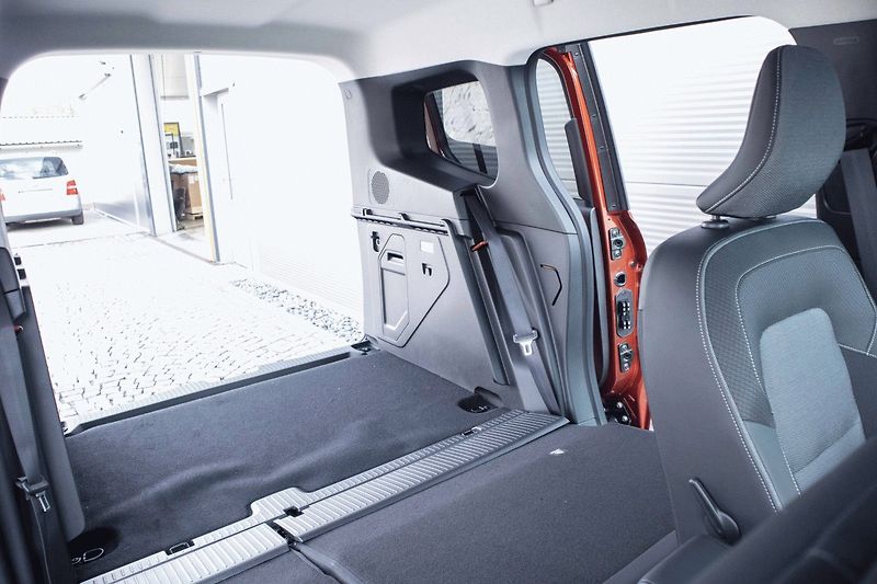 Renault Kangoo (2026) Techno TCe 130 EDC - fotka 17 z 37