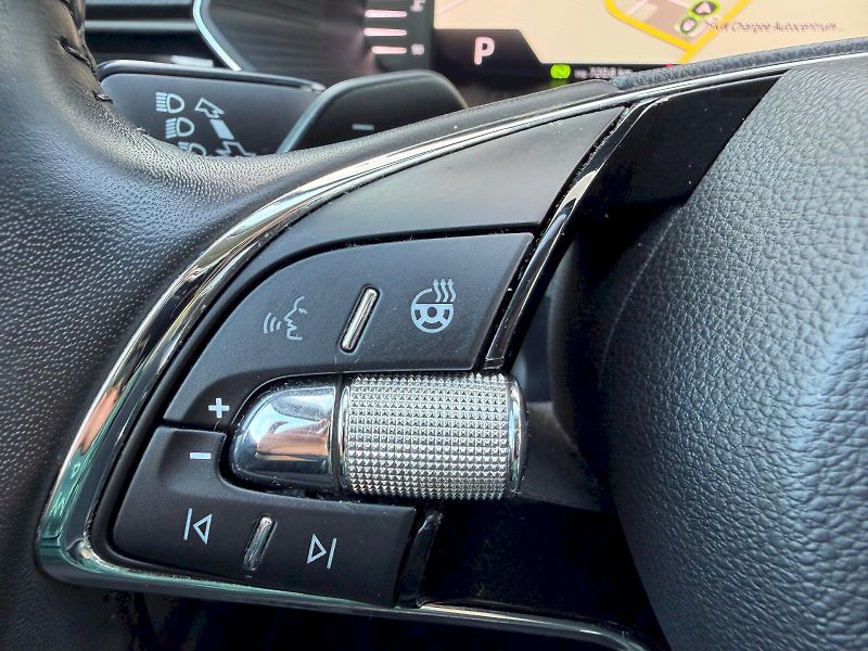 Škoda Superb (2022) 2.0 TDI 147kW L&K DSG 4x4 - fotka 11 z 35
