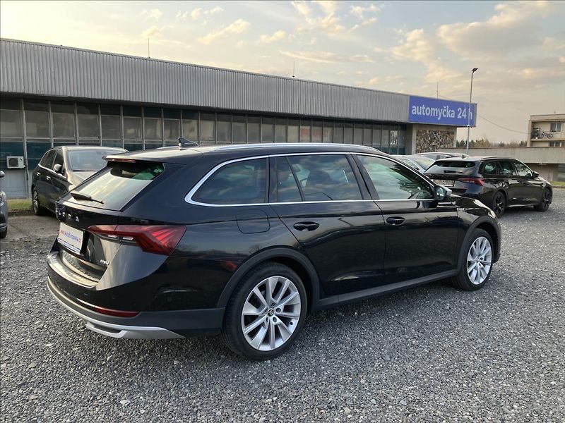 Škoda Octavia 2,0 SCOUT,TAŽNÉ,WEBASTO,CANTON - fotka 6 z 44