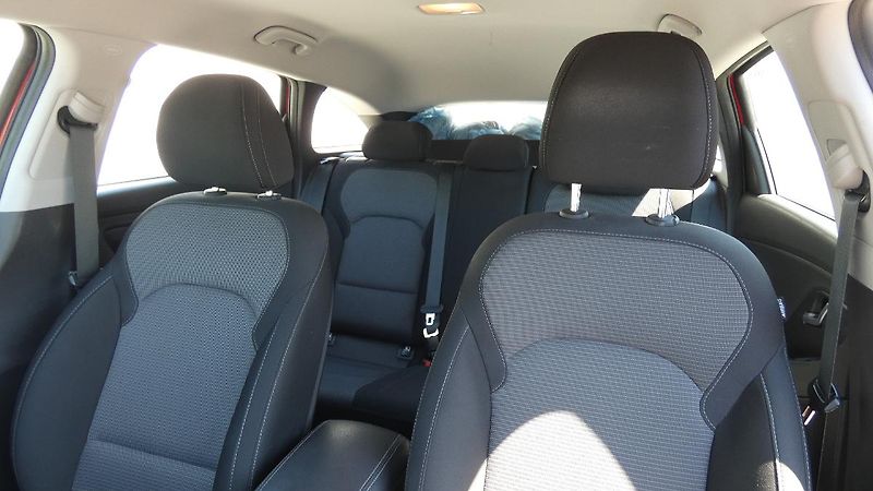 Hyundai i30 Kombi 1,0 T-GDI Trikolor - fotka 7 z 22