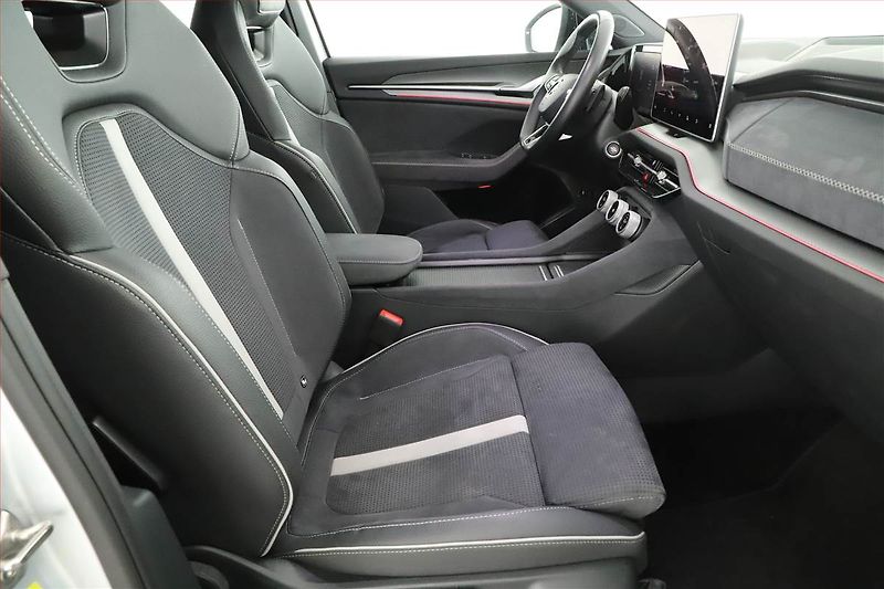 Škoda Kodiaq (2024) 2.0 TDI, Sportline - fotka 7 z 21