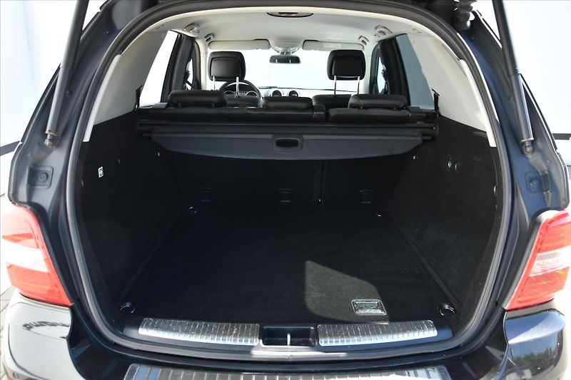 Mercedes-Benz Třídy M ML 350 CDI 4MATIC VZDUCH ČR - fotka 12 z 28