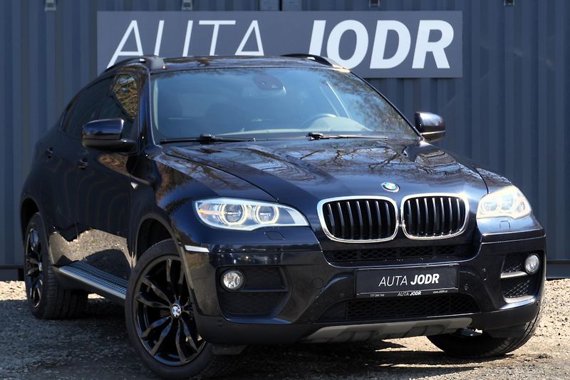 BMW X6 30d, Webasto, LED, HUD, Tažné - fotka 13 z 37