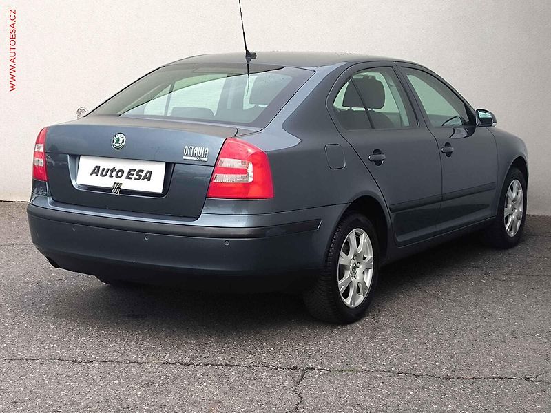 Škoda Octavia (2005) 1.6MPi, Ambition - fotka 4 z 15