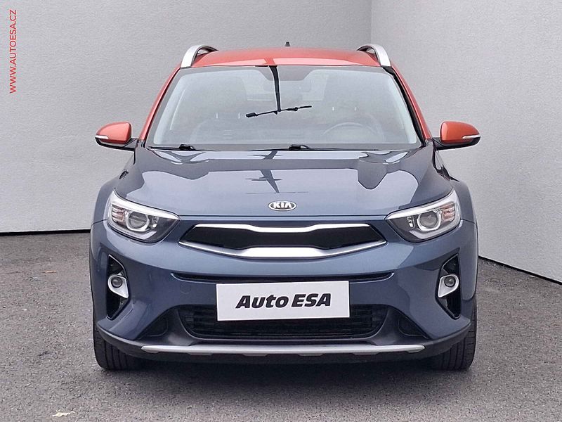 Kia Stonic (2019) 1.4i, ČR, Navi, kamera - fotka 2 z 18