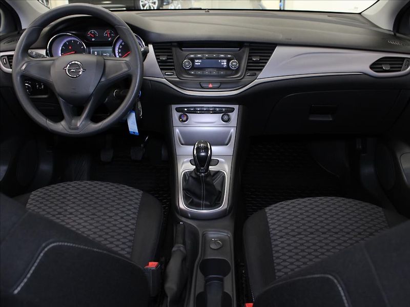Opel Astra 1,4 i 74kW 2.maj.ČR 127tkm. - fotka 8 z 16