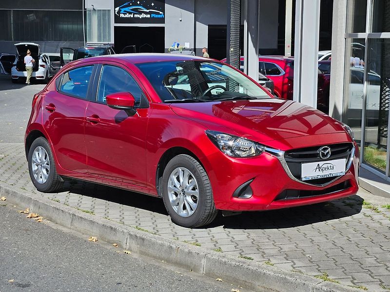 Mazda 2 1,5L SKYACTIV-G 55kW, ČR,1.maj - fotka 7 z 32