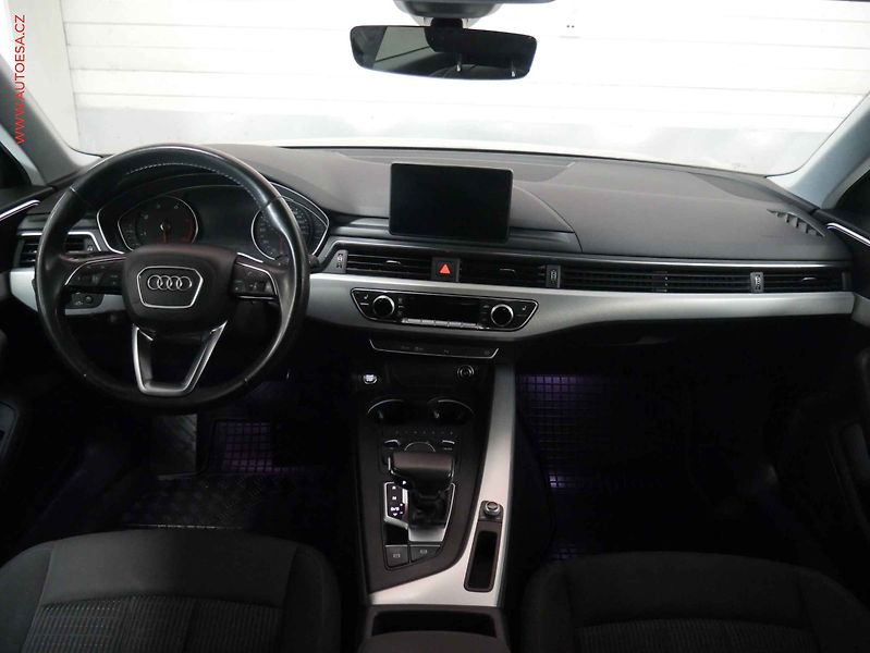 Audi A4 (2018) 2.0 TDi, ČR, AT, park.asist - fotka 8 z 23