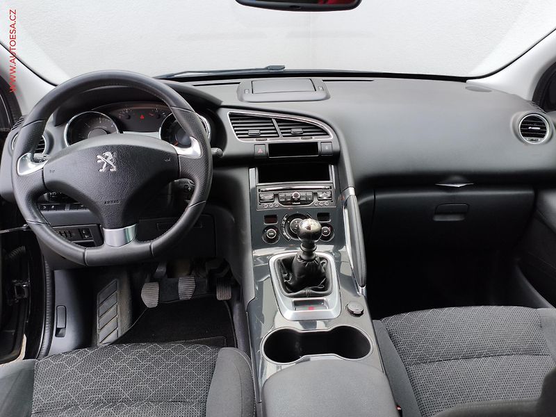 Peugeot 3008 (2015) 1.6 HDi, Style - fotka 8 z 17