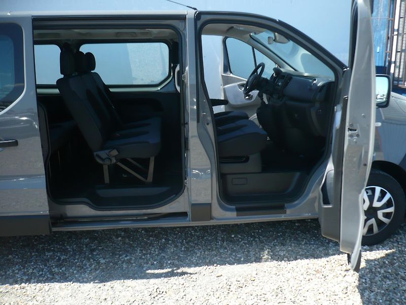 Opel Vivaro 1.6 DCI 92Kw 9Míst Long - fotka 6 z 28