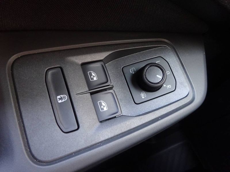Volkswagen Caddy (2026) Life 1,5 TSI DSG - fotka 11 z 30