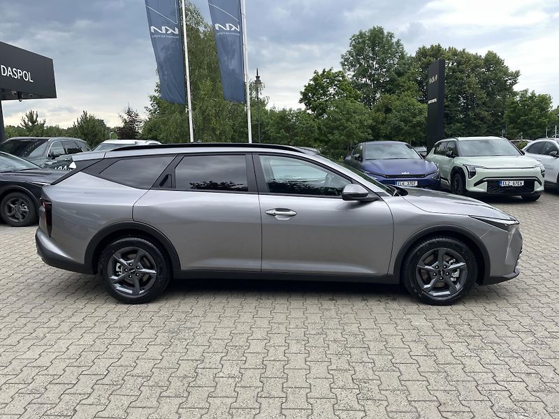Kia K4 Sportswagon (2026) 1.6 T-GDi 7DCT EXCLUSIVE - fotka 2 z 31