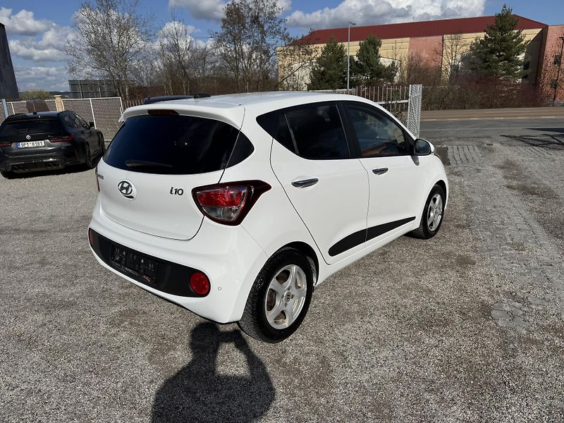 Hyundai i10 (2017) 1.2 64KW 1.Majitel 104000km! - fotka 8 z 29