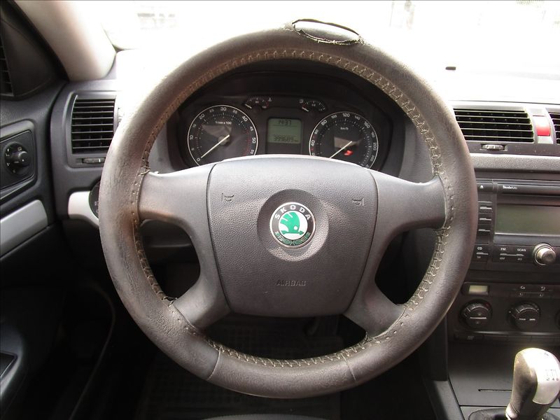 Škoda Octavia Combi 1.9TDi 4x4, aut. Klima - fotka 8 z 38
