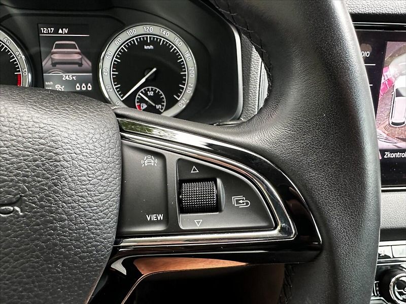 Škoda Karoq 1,6 TDI 85kW STYLE CZ-SERVIS!! - fotka 23 z 42