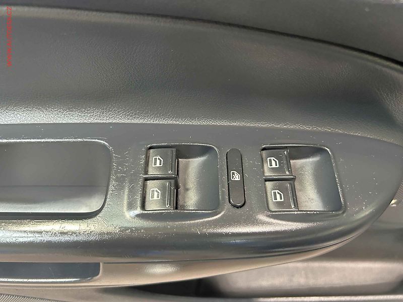 Škoda Octavia (2006) 2.0TFSI - fotka 11 z 14