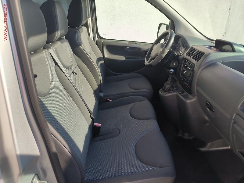 Peugeot Expert (2014) 2.0HDi L2 CHLADÍCÍ, AC - fotka 20 z 21