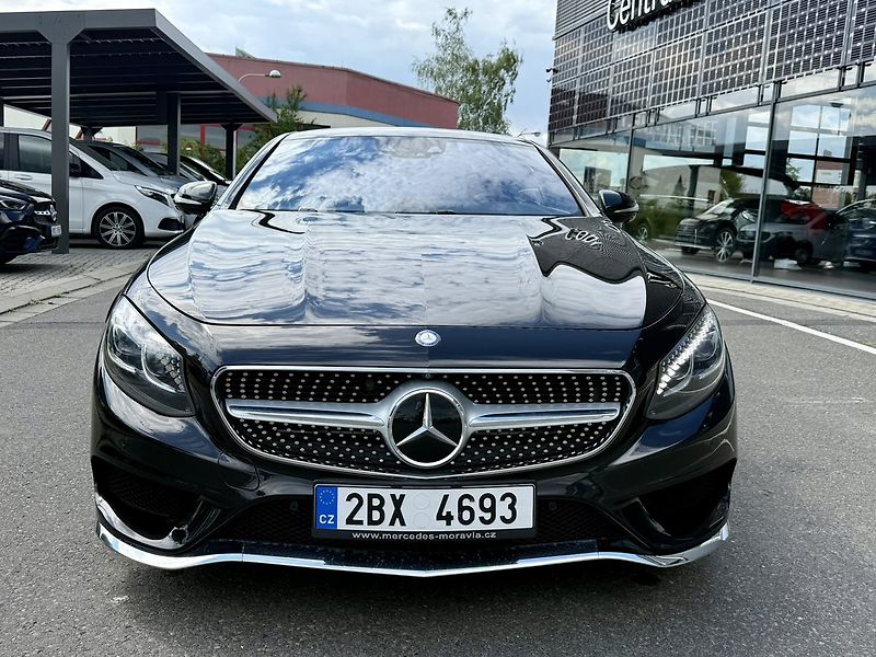 Mercedes-Benz Třídy S (2014) 500 4MATIC kupé - fotka 2 z 49