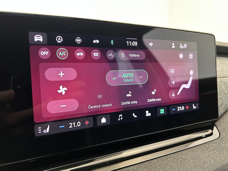 Škoda Octavia 2.0 TDI Top selection - fotka 18 z 27