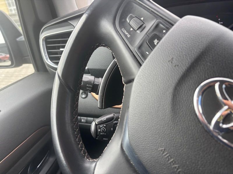 Toyota ProAce Verso 2,0 D-4D L2 AT - fotka 16 z 26