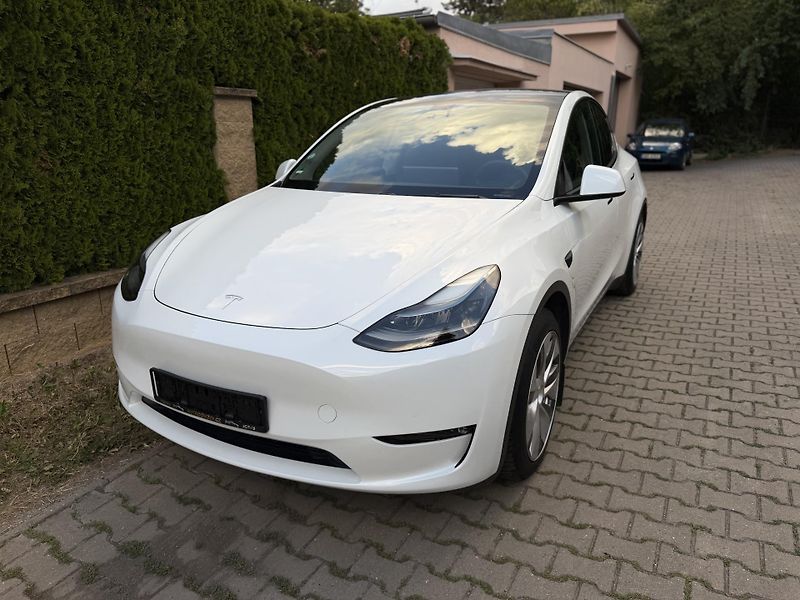 Tesla Model Y DUAL MOTOR-LONG RANGE-TAŽNÉ - fotka 2 z 18