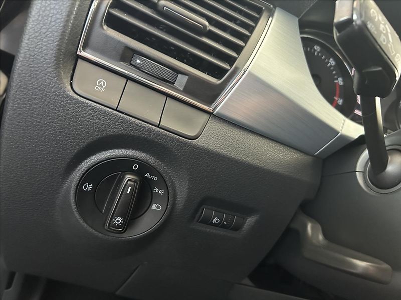 Škoda Fabia 1,2   TSI,AMBITION,1.MAJITEL - fotka 12 z 25