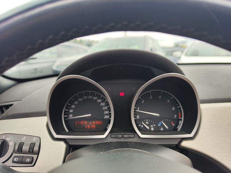 BMW Z4 2.2i/125kW Cabrio - fotka 20 z 32