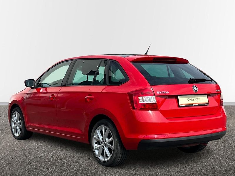 Škoda Rapid ELEGANCE - fotka 15 z 25
