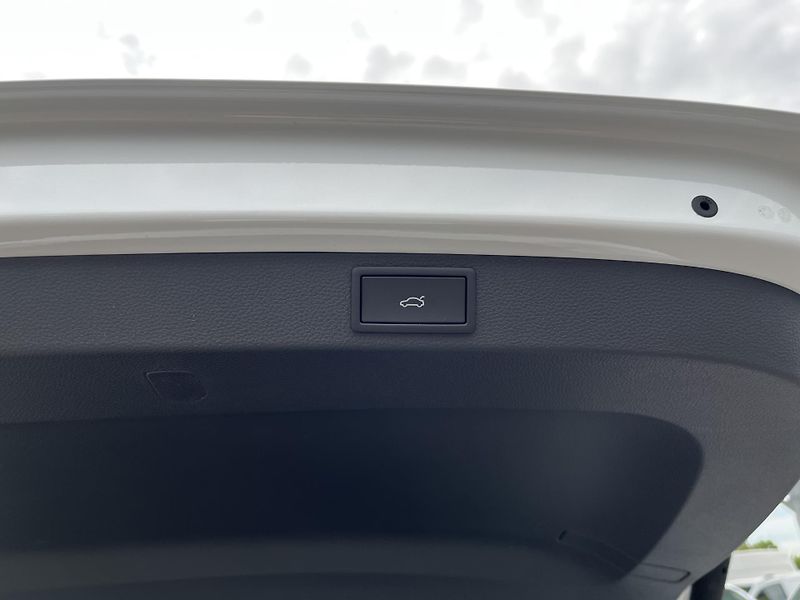 Škoda Karoq SPORTLINE 1.5 A7F 110kW - fotka 24 z 24