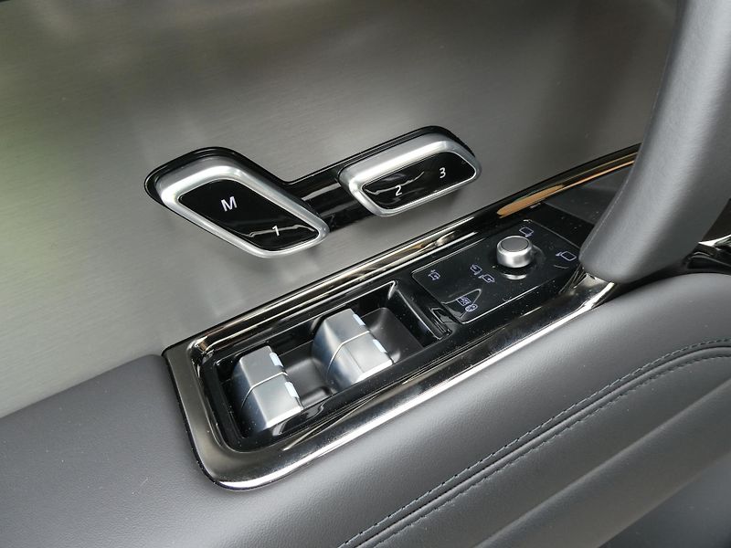 Land Rover Range Rover Sport (2026) 3,0 Dynamic SE D250 - fotka 11 z 37